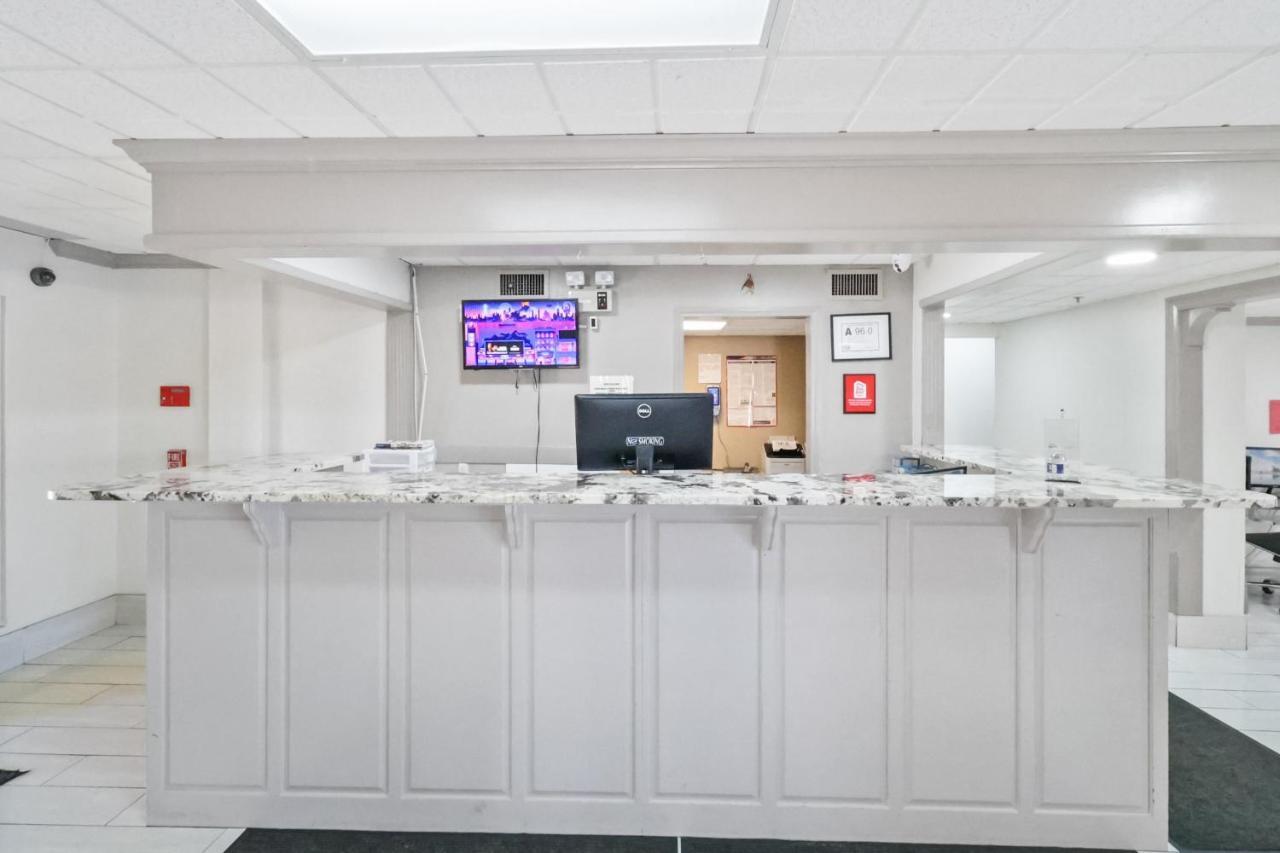 Red Roof Inn & Suites Fayetteville-Fort Bragg Luaran gambar