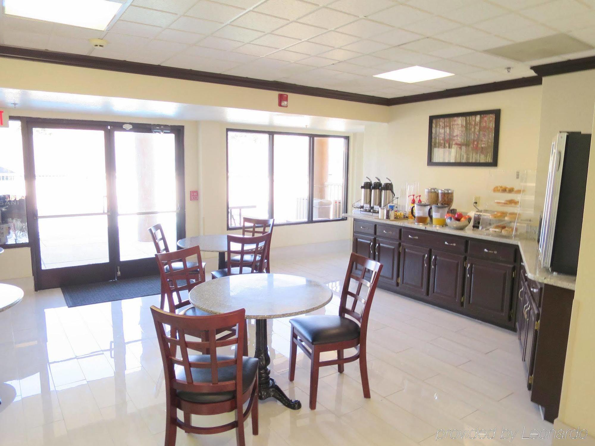 Red Roof Inn & Suites Fayetteville-Fort Bragg Luaran gambar