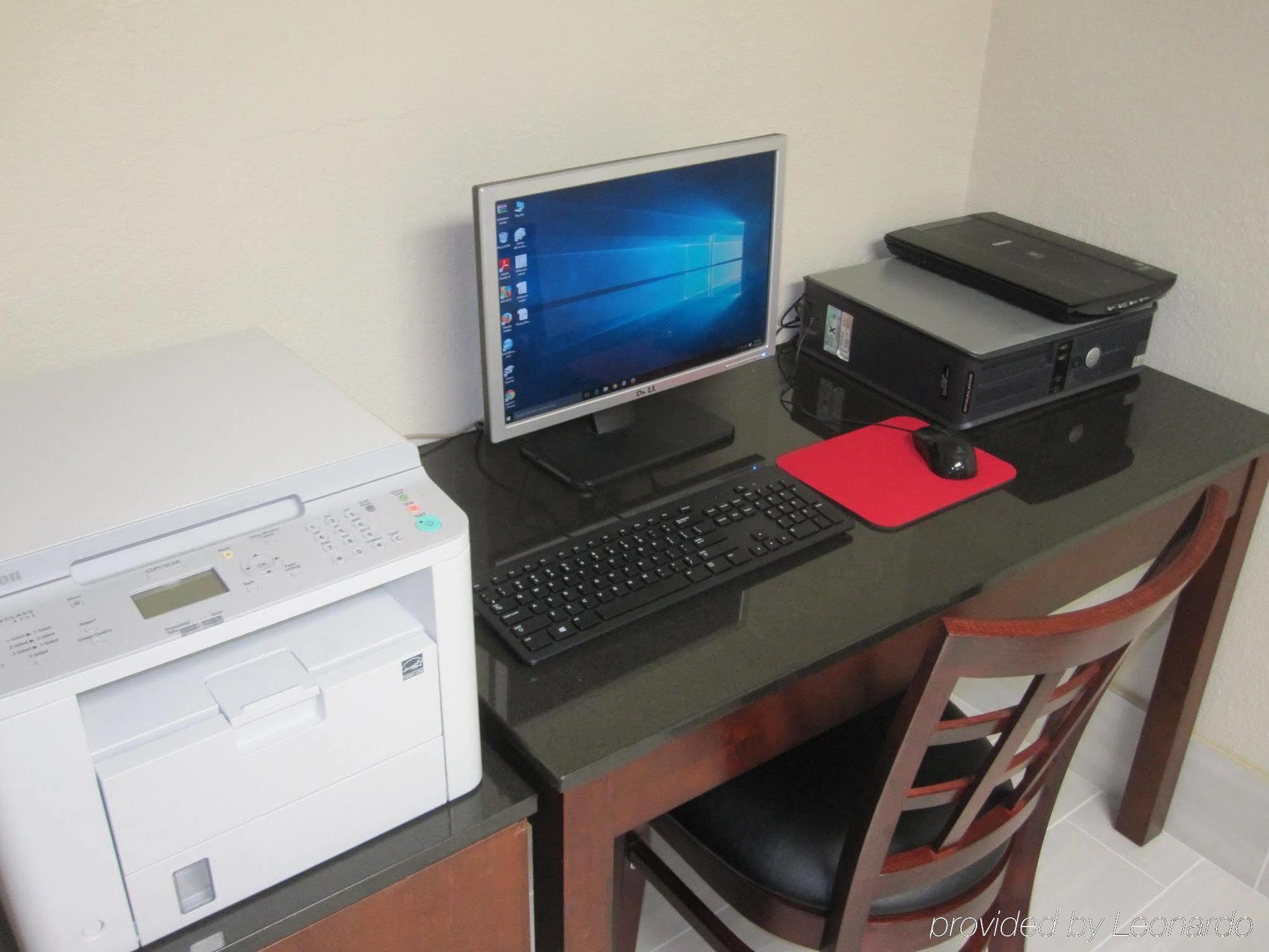 Red Roof Inn & Suites Fayetteville-Fort Bragg Luaran gambar