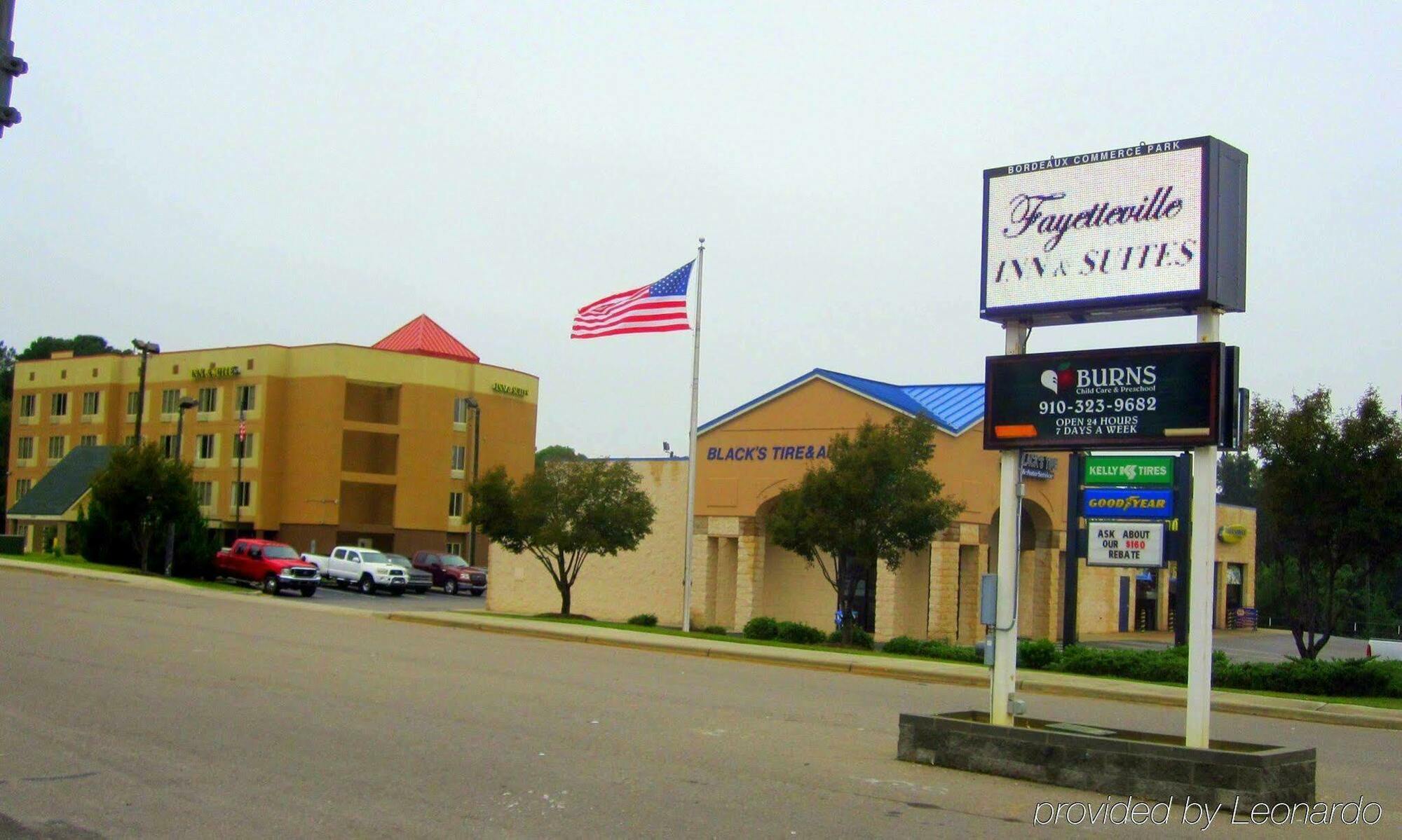Red Roof Inn & Suites Fayetteville-Fort Bragg Luaran gambar
